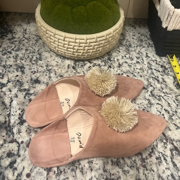 “Pom’d” Designer moccasins size 10 RARE SOLD OUT!! - Picture 3 of 6